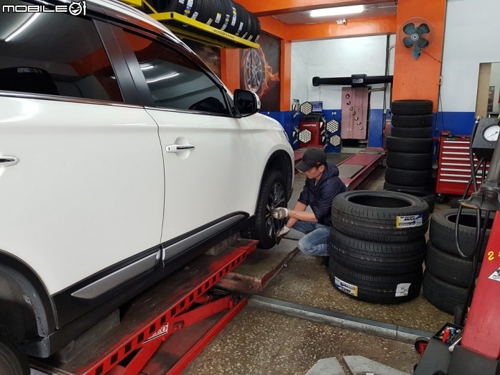 16年outlander第一次換胎 Dunlop SP SPORT MAXX 050+(SUV)心得分享