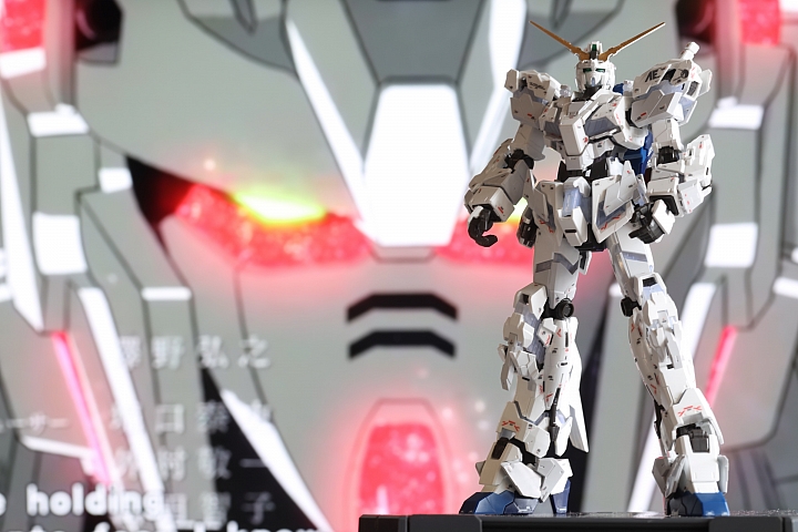 台場 獨角獸鋼彈 RG 1/144 LED限量版 BANDAI 萬代 THE GUNDAM BASE LIMITED RX-0 UCINORN GUNDAM 開箱痛心組裝