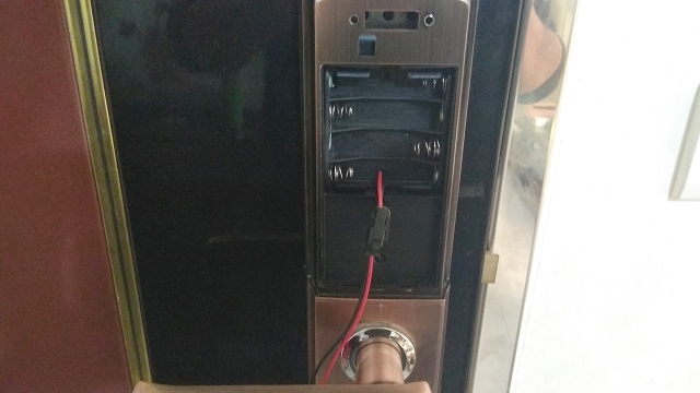 電子鎖指紋鎖 DIY