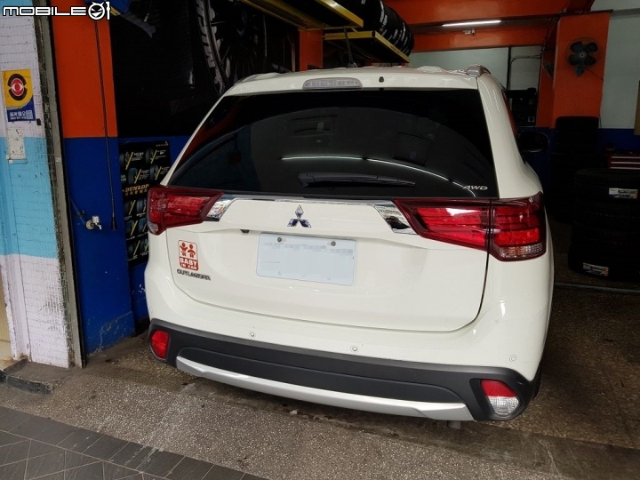 16年outlander第一次換胎 Dunlop SP SPORT MAXX 050+(SUV)心得分享