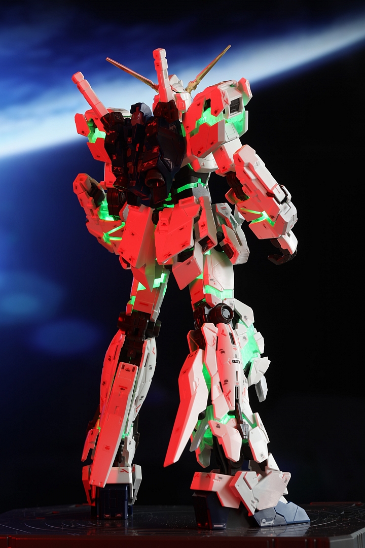 台場 獨角獸鋼彈 RG 1/144 LED限量版 BANDAI 萬代 THE GUNDAM BASE LIMITED RX-0 UCINORN GUNDAM 開箱痛心組裝