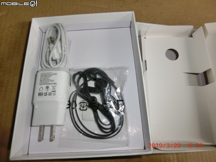 LG V10福利品簡單開箱(照片拍攝技巧不佳,請見諒囉~)