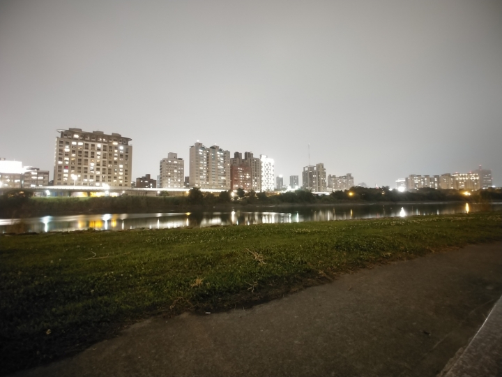 LG V40 vs V30+ 實拍比較