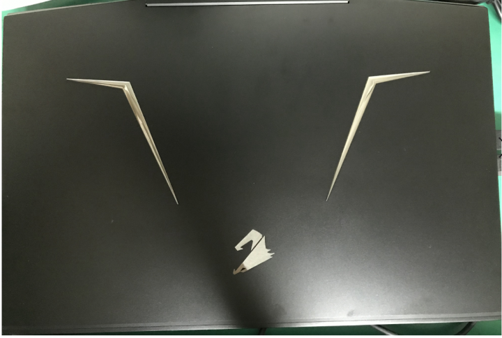 AORUS 15 開箱