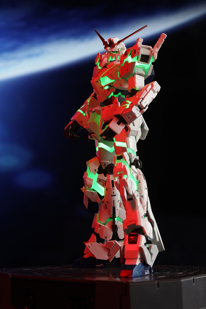 台場 獨角獸鋼彈 RG 1/144 LED限量版 BANDAI 萬代 THE GUNDAM BASE LIMITED RX-0 UCINORN GUNDAM 開箱痛心組裝