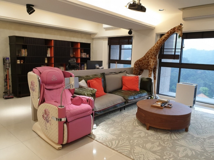 終於等到你~OSIM 4手天王按摩椅開箱心得