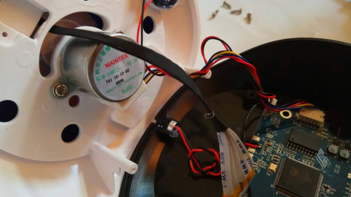 (壽命1年09/7月,已故障)IP cam wifi無線監視器300萬鏡頭960P網路攝影機yooseeAPP開箱拆解
