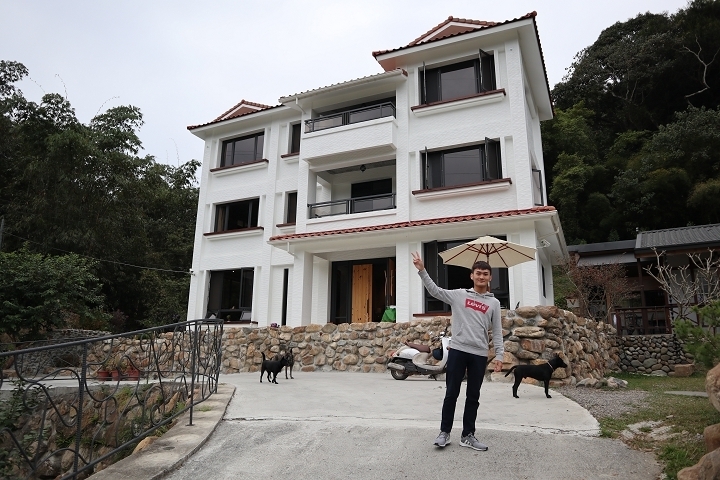 【愛玩丹遊記】南投日月潭兩天一日輕旅遊 (一):悠閒入住超放鬆的八番私人住宅