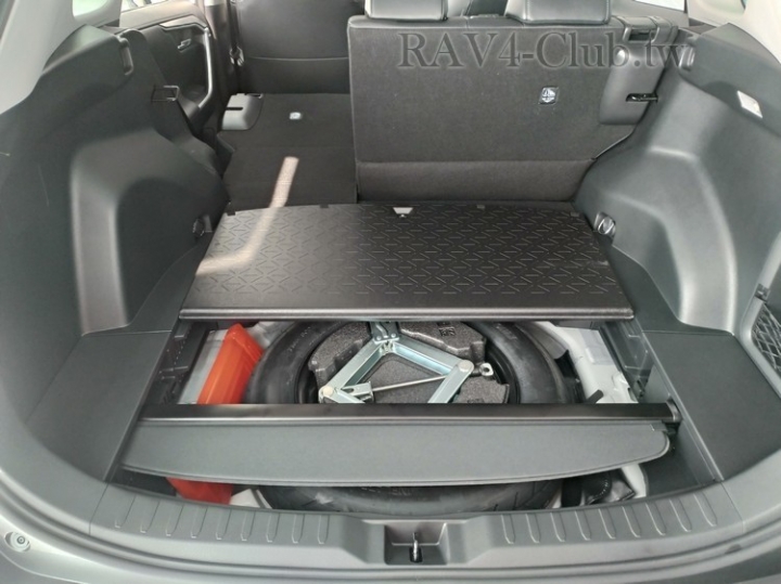 RAV4五代線上賞車90p