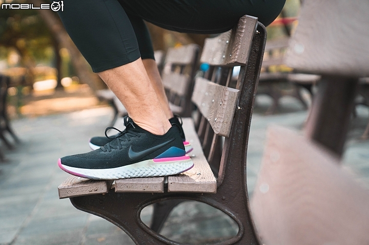 延續輕盈回彈血脈  全民跑鞋Nike Epic REACT Flyknit 2實鞋開箱分享