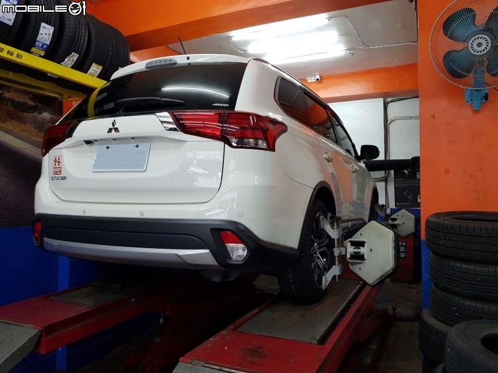 16年outlander第一次換胎 Dunlop SP SPORT MAXX 050+(SUV)心得分享