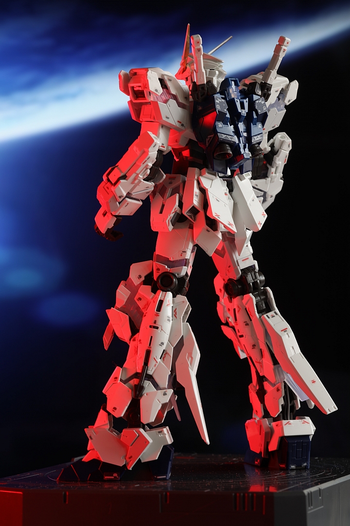 台場 獨角獸鋼彈 RG 1/144 LED限量版 BANDAI 萬代 THE GUNDAM BASE LIMITED RX-0 UCINORN GUNDAM 開箱痛心組裝