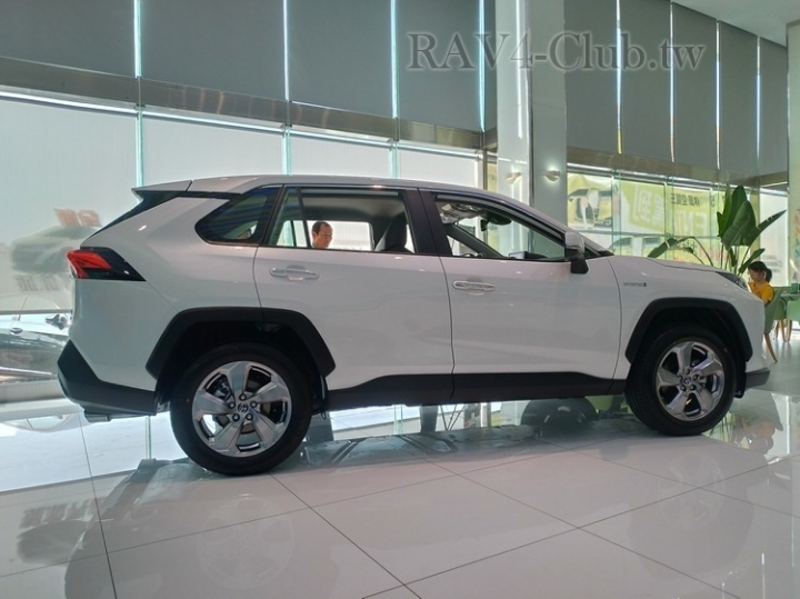 RAV4五代線上賞車90p