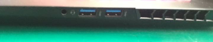 AORUS 15 開箱
