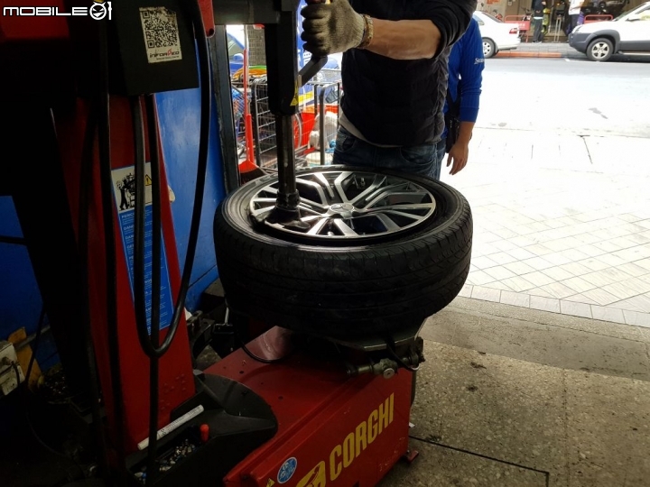 16年outlander第一次換胎 Dunlop SP SPORT MAXX 050+(SUV)心得分享