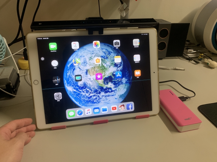 【開箱】BenQ WiT ScreenBar Lite 出差辨公的補燈師