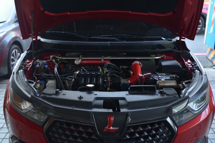 尤舞虹(U5紅)_燈眉篇