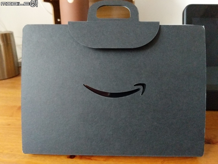 螢幕更大, 聲音更好的第二代Amazon Echo Show