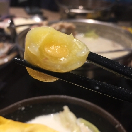 台中南屯平價火鍋這間錵鍋還不錯吃.....