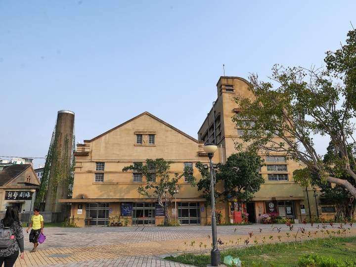 嘉義市 西區 嘉義文化創意產業園區 ― 從玉山高粱酒的故鄉到文化創意的基地