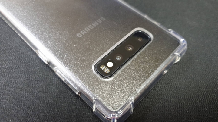 三星 Samsung GALAXY S10+ 絢光黑 全膠滿版玻璃貼 (Momo魔膜包膜館) 分享文