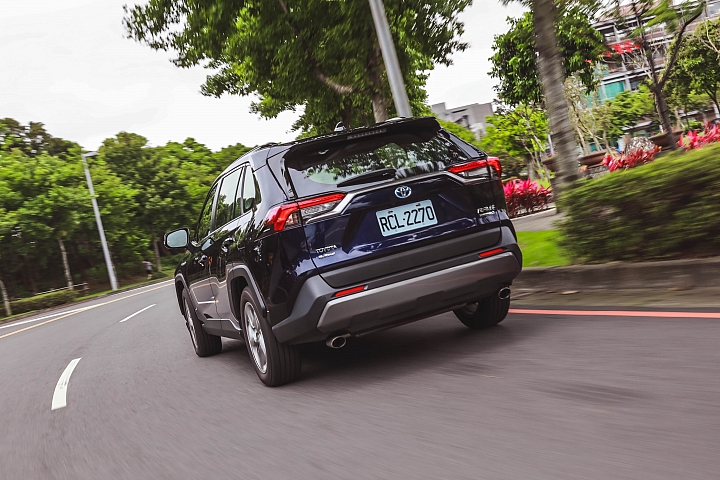 【ALL NEW RAV4隨心所嚮探索之旅- Sony α7III合作攝影挑戰賽】x 周周