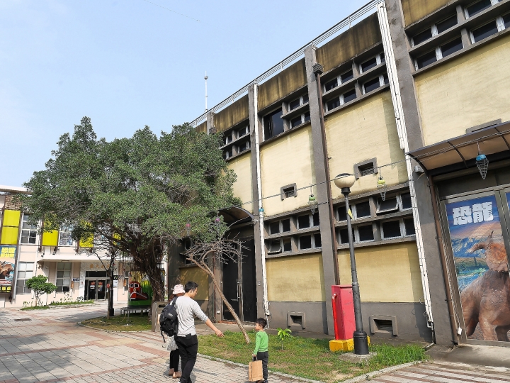 嘉義市 西區 嘉義文化創意產業園區 ― 從玉山高粱酒的故鄉到文化創意的基地