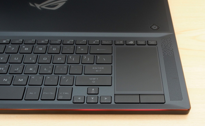 17 吋頂級王者 ASUS ROG 西風之神 Zephyrus S GX701