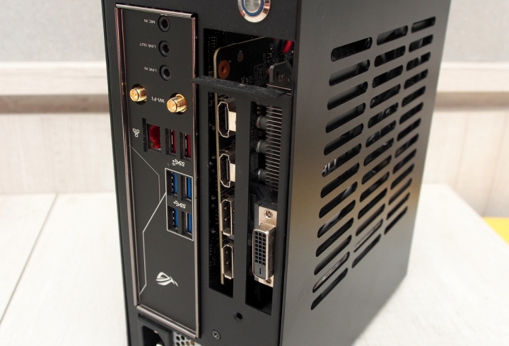 小機殼救星 Gigabyte GeForce RTX 2060 IXOC 6G 簡單開箱