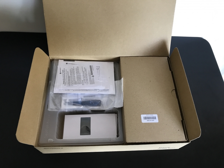 微開箱分享 Motorola XiR P3688 對講機~
