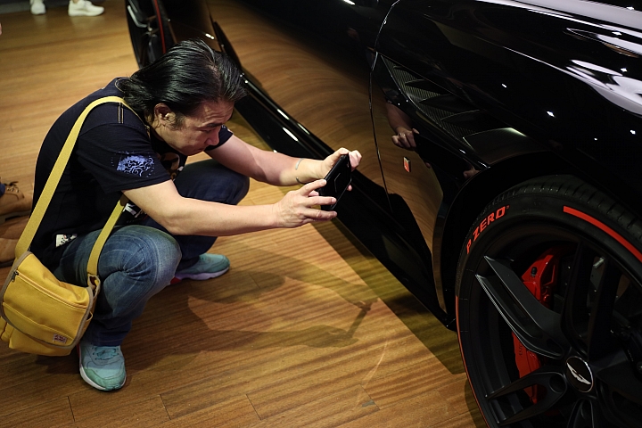 50 分之 1 限量成人玩具珍品! Aston Martin TAG 聯名限量版 DBS Superleggera 同場加映現身聞香記!
