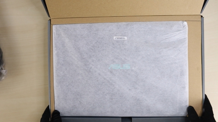 開箱愛妻版 ASUS VivoBook X560UD。智慧效能,玩美伴侶