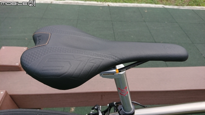 雲豹 Audax 鈦合金公路車開箱文