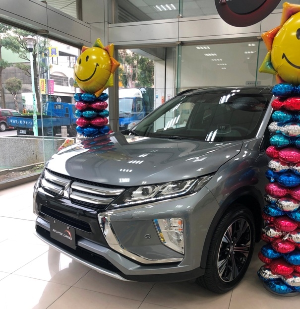 兩大兩小,一台車開10年,買outlander好還是Eclipse cross?