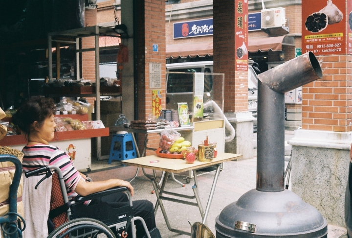 [Yashica M-II]磚頭砸下都是大大興隆的同安人[Kodak 200]