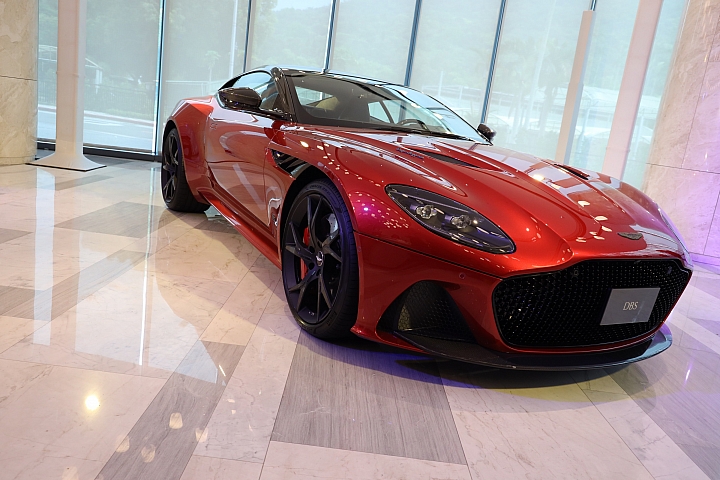 50 分之 1 限量成人玩具珍品! Aston Martin TAG 聯名限量版 DBS Superleggera 同場加映現身聞香記!
