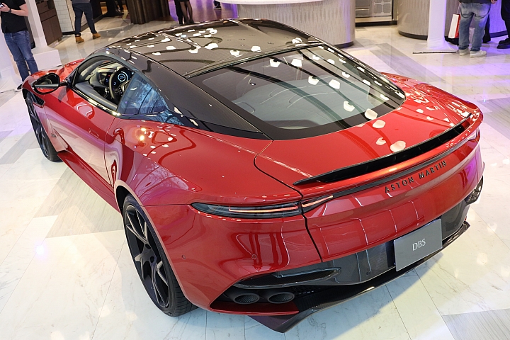 50 分之 1 限量成人玩具珍品! Aston Martin TAG 聯名限量版 DBS Superleggera 同場加映現身聞香記!