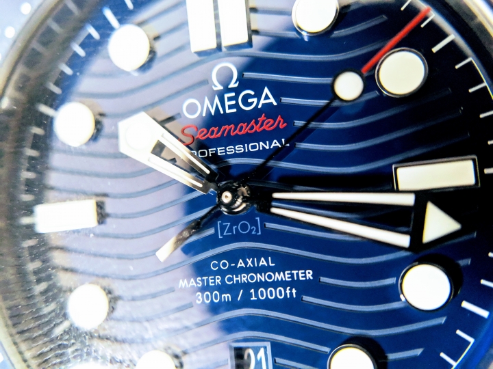 [開箱]:OMEGA Seamaster 蔚藍海馬-潛水300米