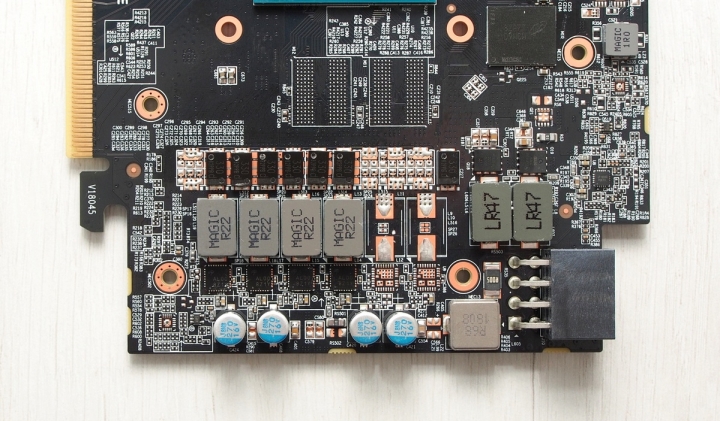 小機殼救星 Gigabyte GeForce RTX 2060 IXOC 6G 簡單開箱