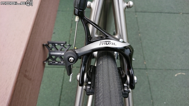 雲豹 Audax 鈦合金公路車開箱文