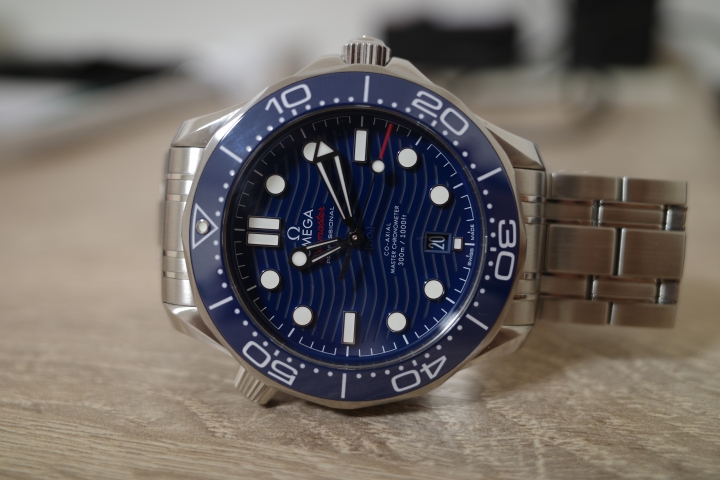 [開箱]:OMEGA Seamaster 蔚藍海馬-潛水300米