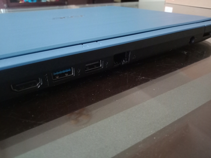 極致輕薄小筆電 Acer A111-31 簡易開箱與比較