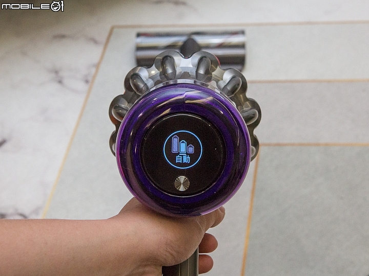 Dyson V11 吸力增強20% 全面清潔你的家 也跟Dyson V10比一比