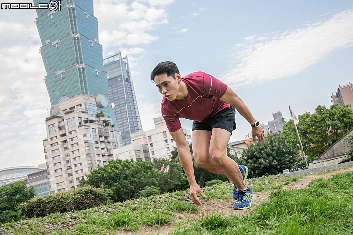 穩定低調的訓練型跑鞋  ASICS GEL-DS TRAINER 24開箱實跑分享