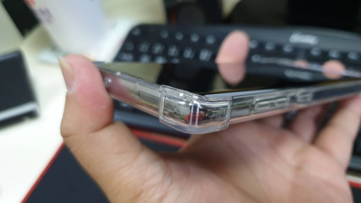 三星 Samsung GALAXY S10+ 絢光黑 全膠滿版玻璃貼 (Momo魔膜包膜館) 分享文