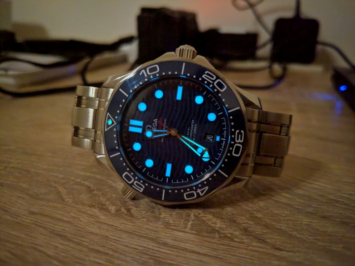 [開箱]:OMEGA Seamaster 蔚藍海馬-潛水300米