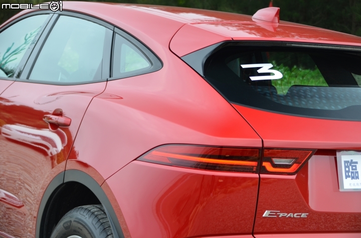 Jaguar E-PACE P250 R-Dynamic S試駕,獨具品味的優雅跑格休旅