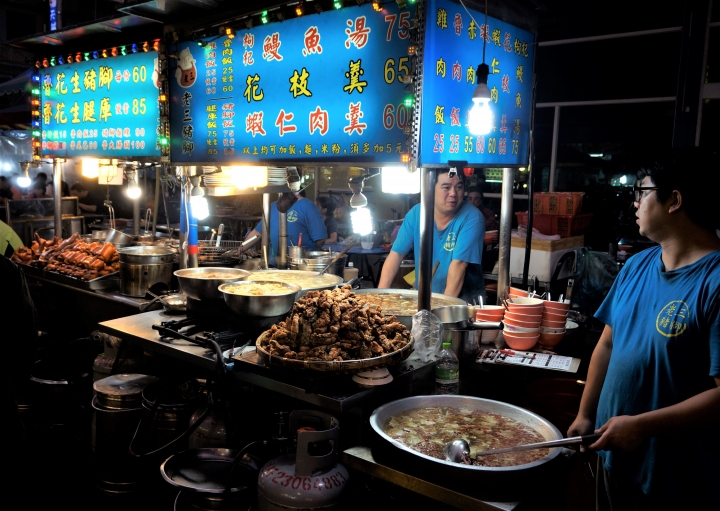 〔美食新語〕梧州街夜市五色傳奇
