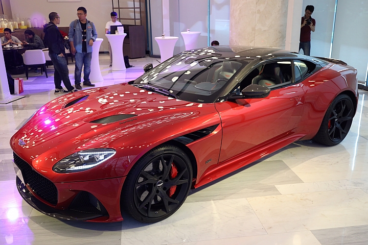 50 分之 1 限量成人玩具珍品! Aston Martin TAG 聯名限量版 DBS Superleggera 同場加映現身聞香記!