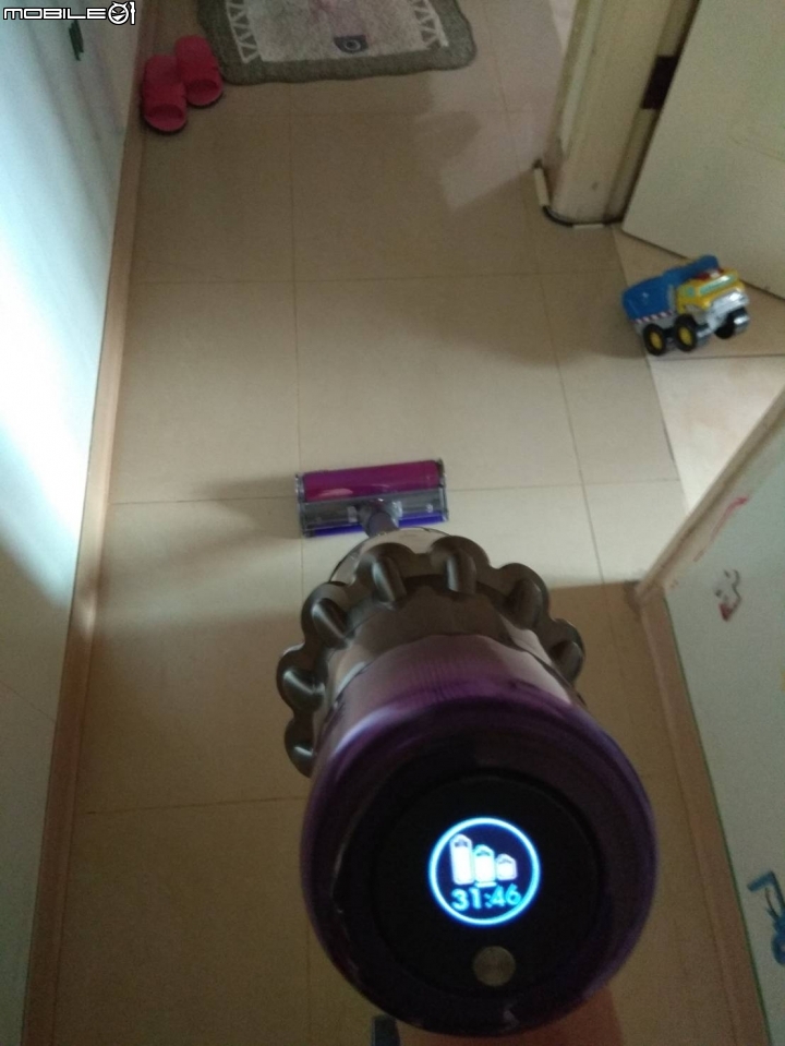 《Dyson V11™無線吸塵器》試用心得(總算打完了)